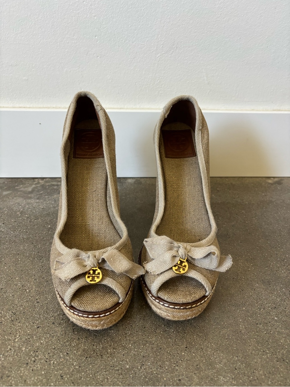 Tory Burch Jackie Beige Peep-Toe Wedge Espadrilles with Bow and Gold Logo